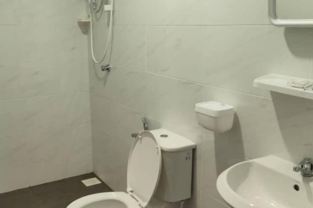 Luxurious Homestay 3Br With Pool Meru Ipoh 8 Pax Exterior foto